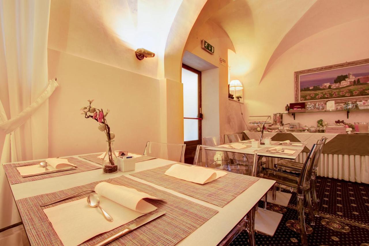 Hotel La Locanda Volterra Exterior photo